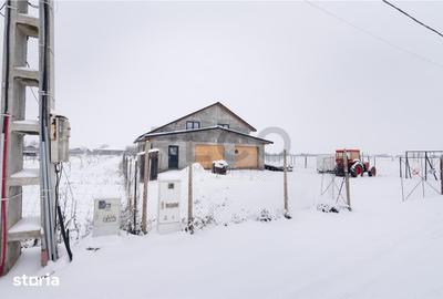 Casă cu 7 camere cu Teren 1000 Mp în Nojorid