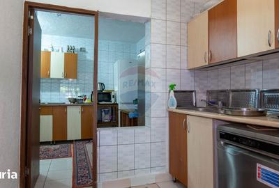 Casă cu Teren 1348 Mp în Dăești