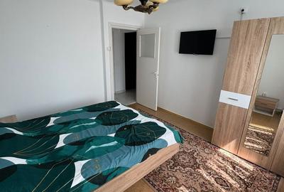 Apartament cu 3 camere decomandat în Tomis Nord