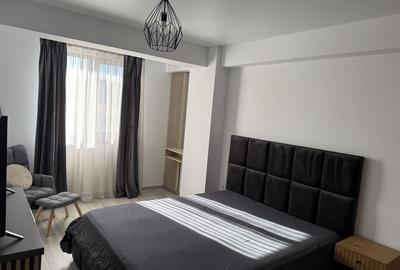 Apartament cu 2 camere în Micro 17