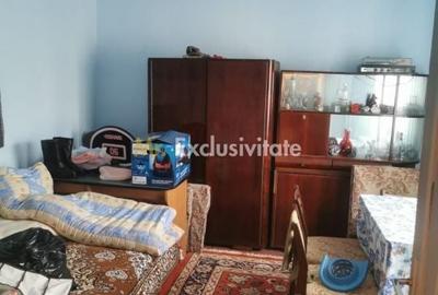 Casă cu 4 camere în Zlătari