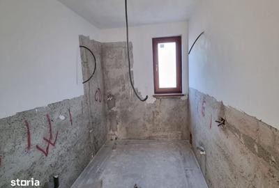 Casă cu 7 camere cu Teren 700 Mp în Miroslava - 8