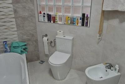 Casă cu 6 camere cu Teren 150 Mp în Central