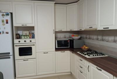 Casă cu 6 camere cu Teren 808 Mp în Moșnița Nouă - 1