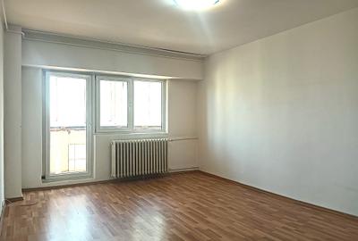 Garsonieră în Decebal
