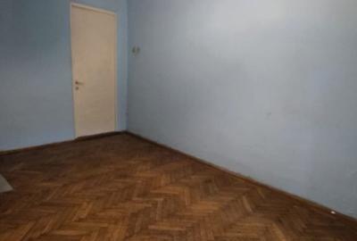 Casă cu 4 camere în Colentina