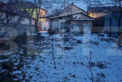 Casă cu Teren 327 Mp în 1 Mai