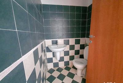 Apartament cu 3 camere decomandat în Găvana