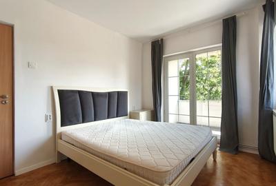 Apartament cu 3 camere decomandat, mobilat în Podul de Fier - 11