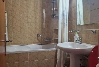 Apartament cu 3 camere în Central - 2
