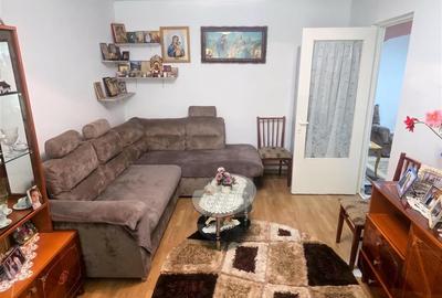 Apartament cu 4 camere decomandat în Burdujeni