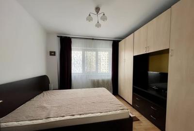 Apartament cu 2 camere decomandat în Titan
