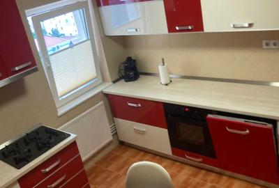 Apartament cu 3 camere decomandat în Terezian - 1