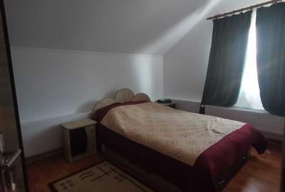 Casă individuală cu 7 camere cu Canalizare în Câmpulung Muscel - 2