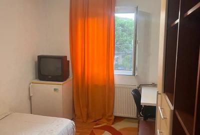 Garsonieră decomandată în Complex Studențesc