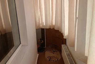 Apartament cu 2 camere decomandat în Piața Centrală - 2