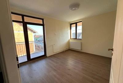 Casă cu Teren 250 Mp în Central - 2