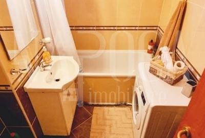 Apartament cu 3 camere decomandat în Nufărul - 4