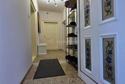 Casă cu 5 camere cu Teren 438 Mp în 23 August - 14