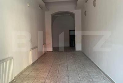 Spațiu comercial, de 60 mp, în Central