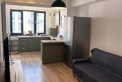 Apartament cu 2 camere decomandat, mobilat în Regie