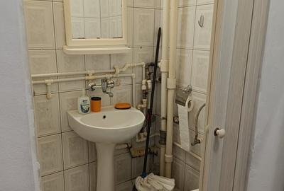 Garsonieră semidecomandată în Alexandru Obregia - 2