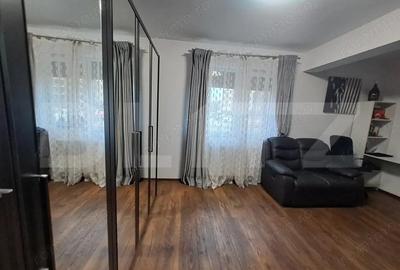 Apartament cu 2 camere semidecomandat în Tractorul - 10