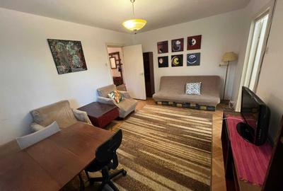 Apartament cu 3 camere decomandat în Tătărași - 2