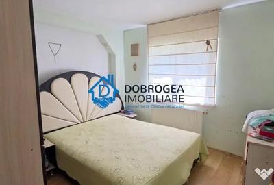 Apartament cu 3 camere decomandat în E3