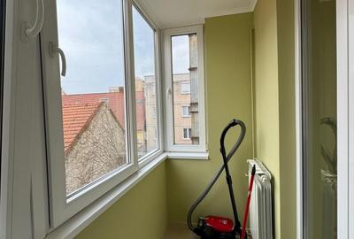 Apartament cu 2 camere decomandat în Sânmartin