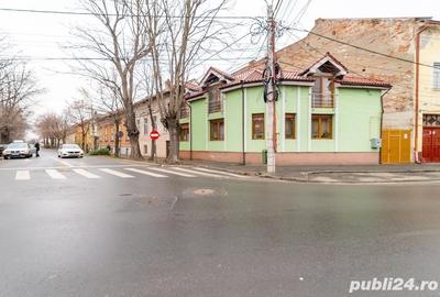 Casă în Central