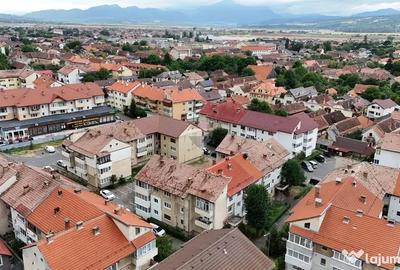 Apartament cu 2 camere semidecomandat în Nord