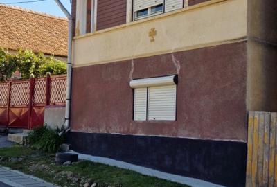 Casă cu 3 camere cu Teren 700 Mp în Mihai Viteazu