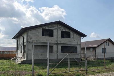 Casă cu 4 camere în Ordoreanu - 3