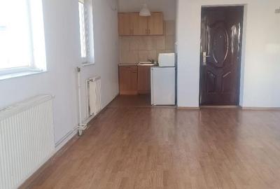Apartament cu 2 camere în Teilor