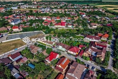 Casă individuală cu 3 camere cu Canalizare în Central - 3