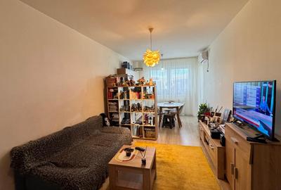 Apartament cu 2 camere nedecomandat în Central