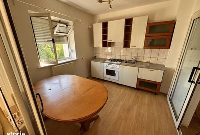Apartament cu 2 camere decomandat în Calea București