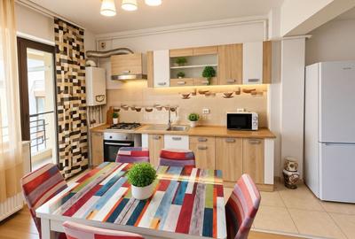 Apartament cu 3 camere semidecomandat, mobilat în Rahova