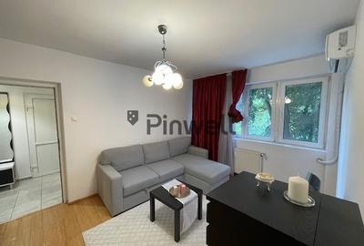 Apartament cu 2 camere semidecomandat, mobilat în Pajura