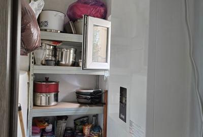 Apartament cu 3 camere în Florilor