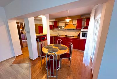 Apartament cu 3 camere semidecomandat, mobilat în Micălaca