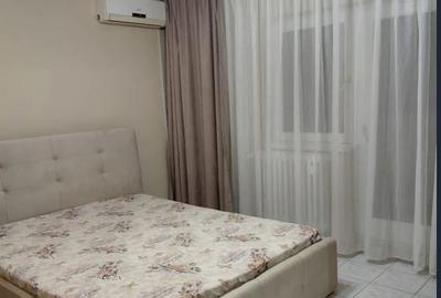Apartament cu 3 camere decomandat, mobilat în Nerva Traian