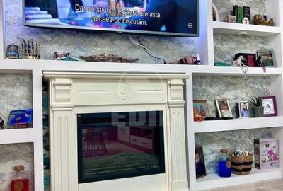 Apartament cu 3 camere decomandat în Florești