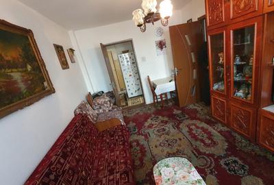 Apartament cu 3 camere semidecomandat în Vest - 13