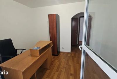 Spațiu comercial, de 84 mp, în Dârste