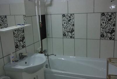 Apartament cu 3 camere decomandat în Central - 3