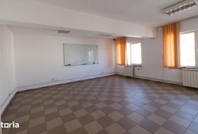 Spațiu comercial, de 540 mp, în Regie - 3