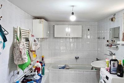 Casă cu 2 camere cu Teren 6000 Mp în Central