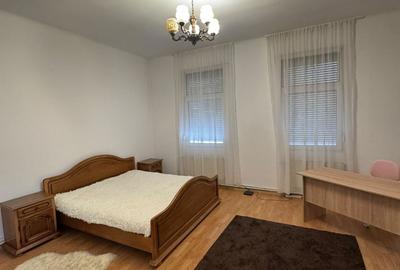 Apartament cu 2 camere semidecomandat în Mărăști